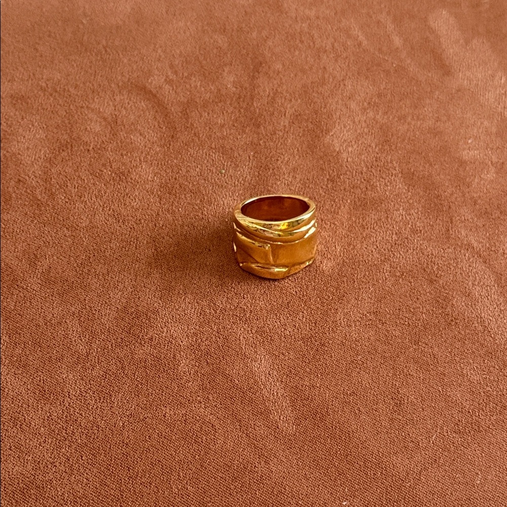 New MAYAMAR Elegant Gold Band Ring